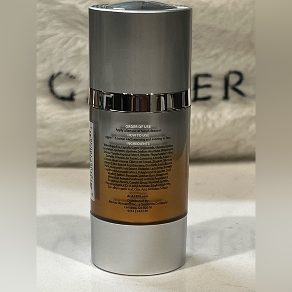 Alastin Skincare C-Radical Defense Antioxidant Serum - Silver and Orange - Picture 2 of 5